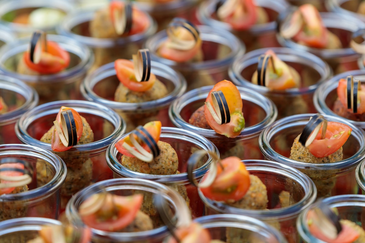 Insalata mediterranean con verdure fresche